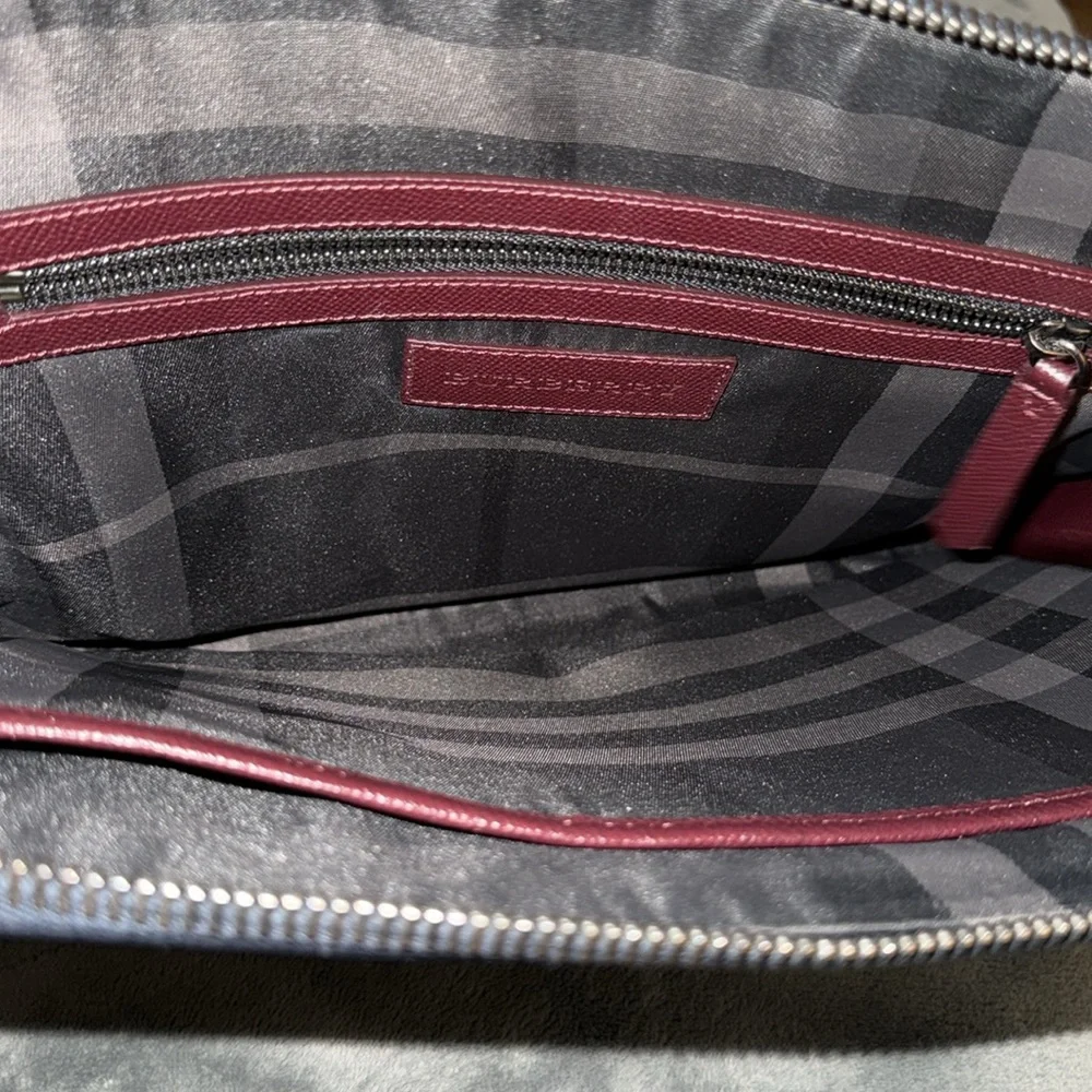 Preloved Burberry Men's Dark Blue and Burgundy Laptop Bag excellent condition